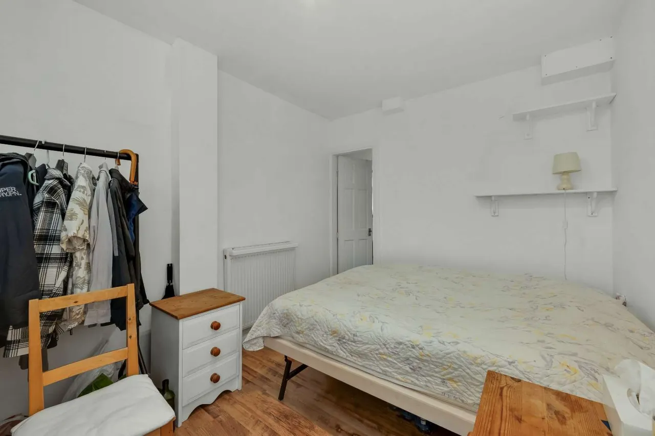 Manor Road North, Esher, Surrey, KT10 0AD, photo 8
