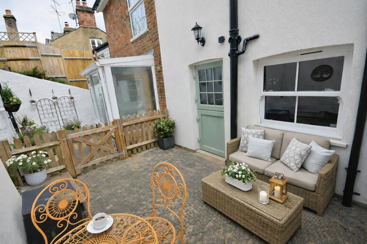 London Road, Welwyn, AL6, photo 16