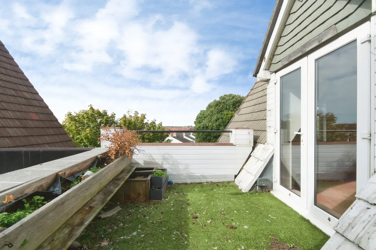 Upper Sea Road, Bexhill-On-Sea, TN40, photo 16
