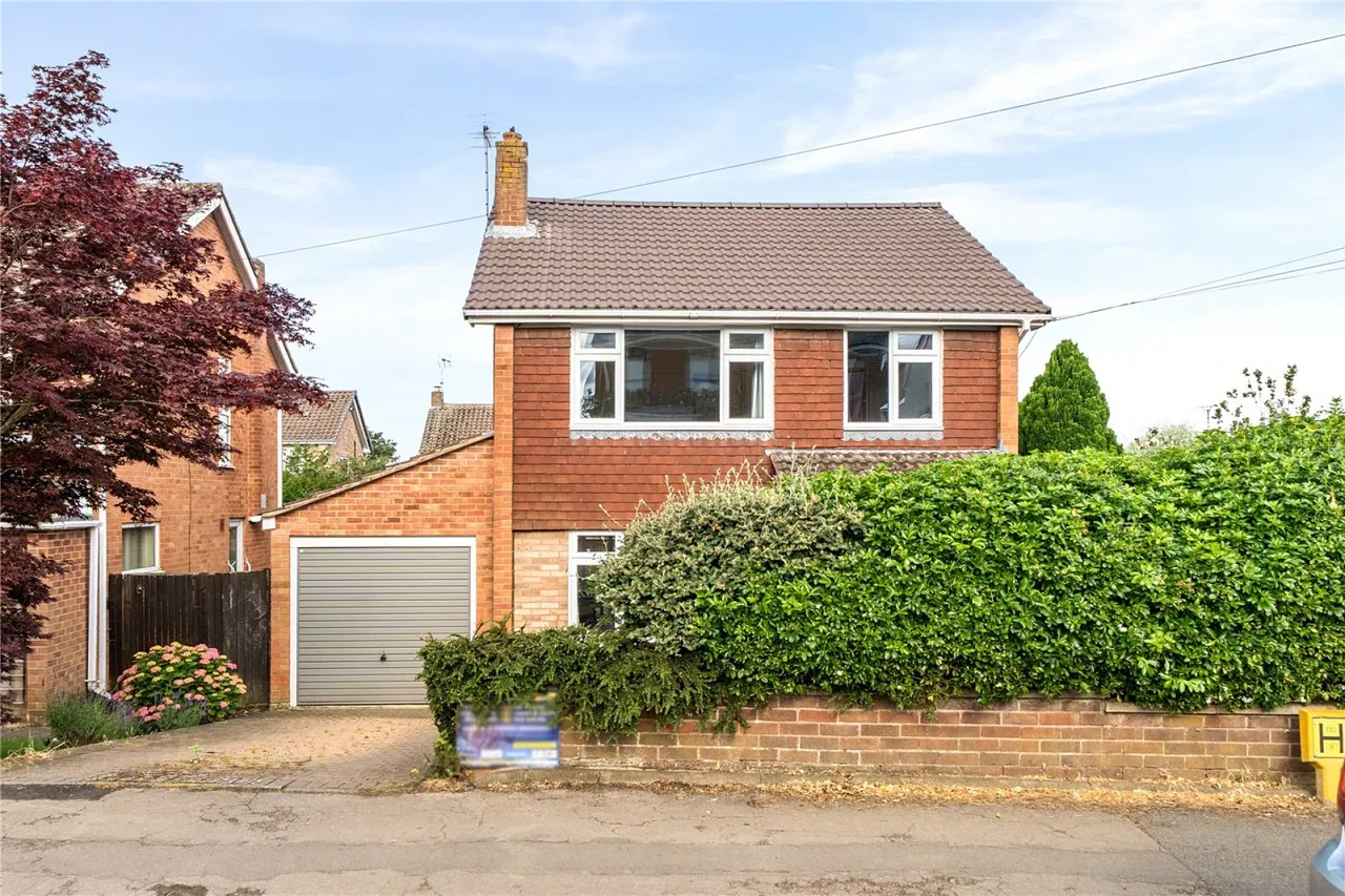 Hall Road, Leckhampton, GL53, photo 25
