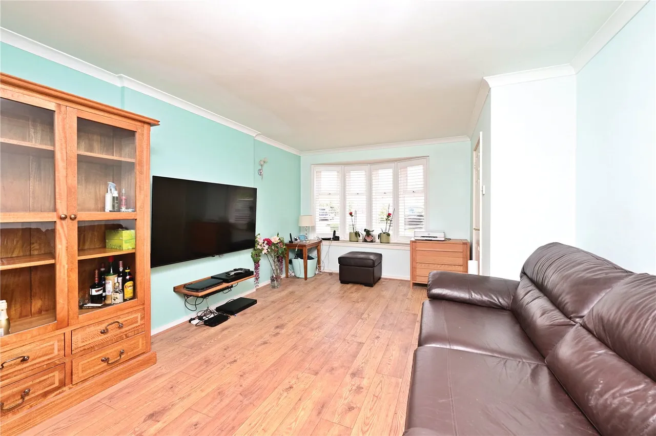 Langdale Close, Farnborough, Hampshire, GU14 0LQ, photo 2