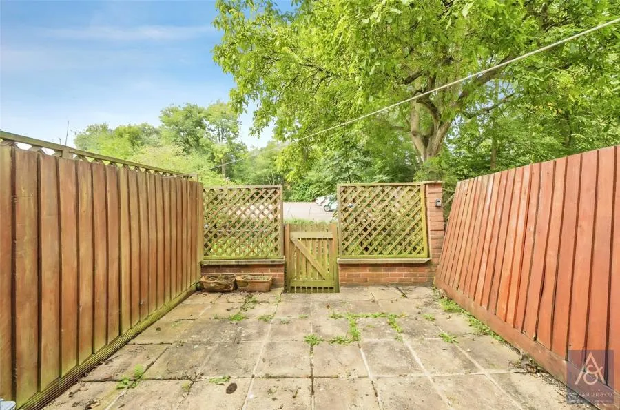 School Lane, Buckingham, MK18, photo 12