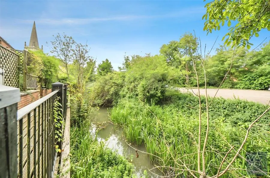 School Lane, Buckingham, MK18, photo 14