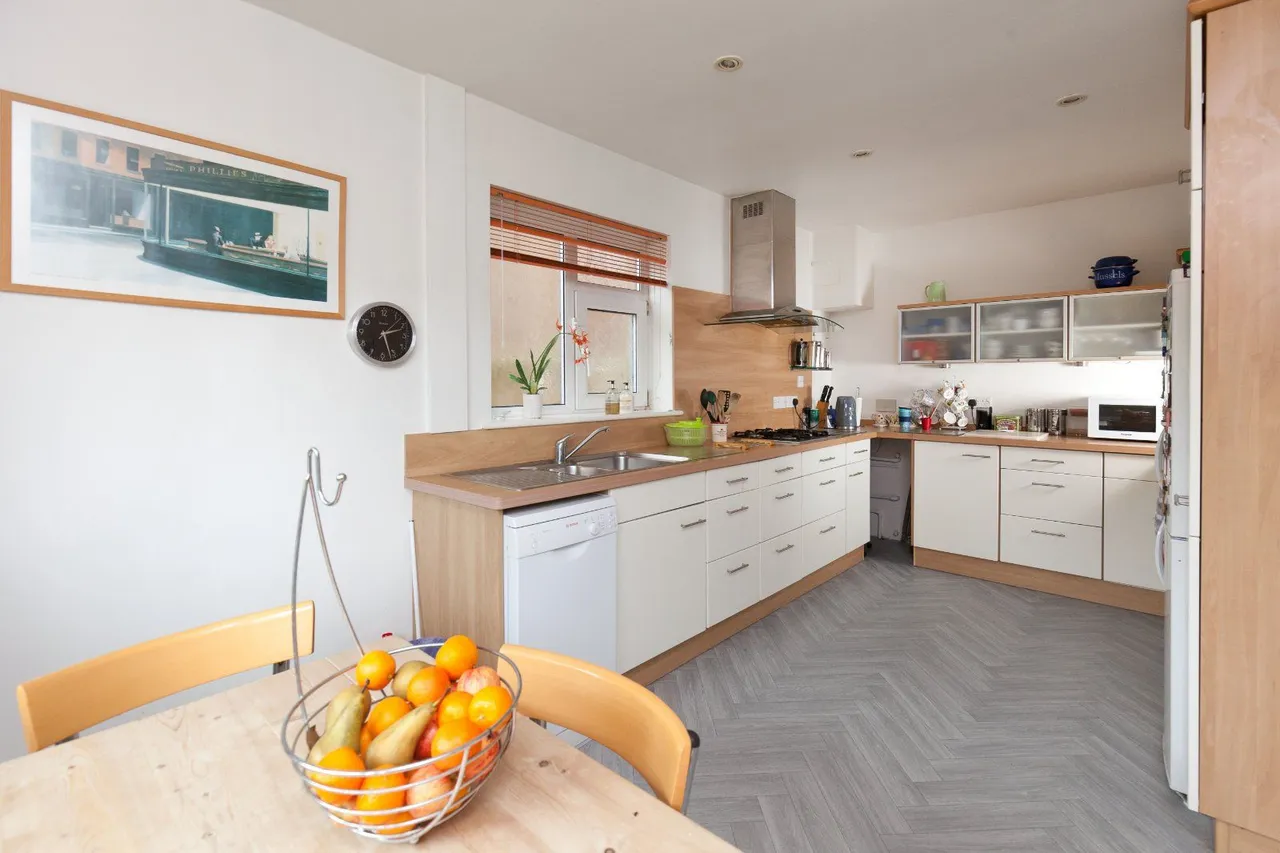 Lower Street, Salisbury, Wiltshire, SP2 8EY, photo 6
