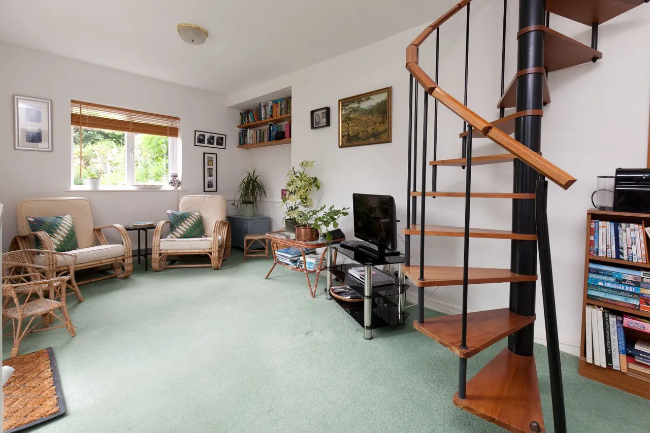 Lower Street, Salisbury, Wiltshire, SP2 8EY, photo 5
