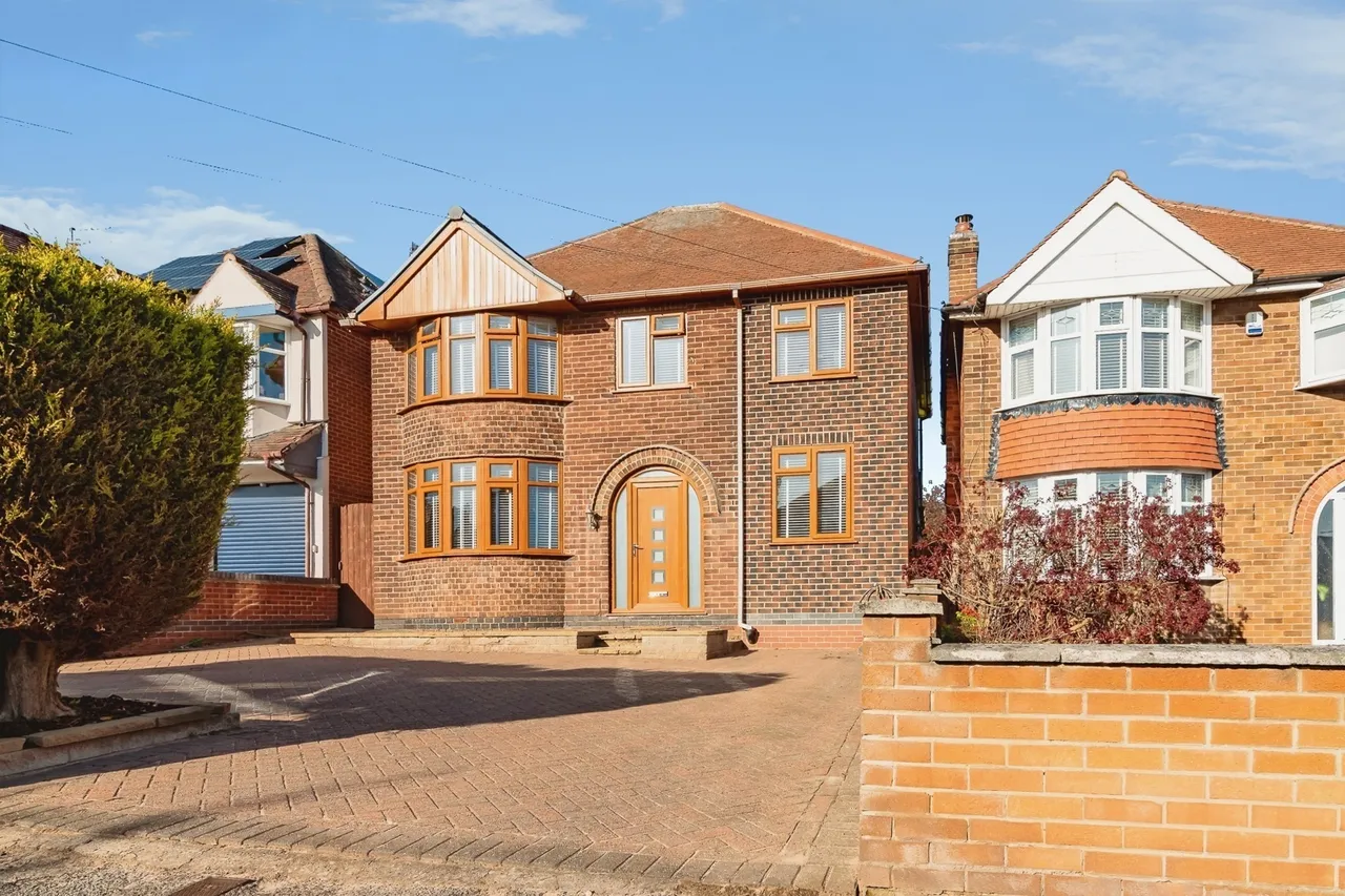 4 bed house for sale — Cliff Road, Carlton, Nottingham, Nottinghamshire, NG4