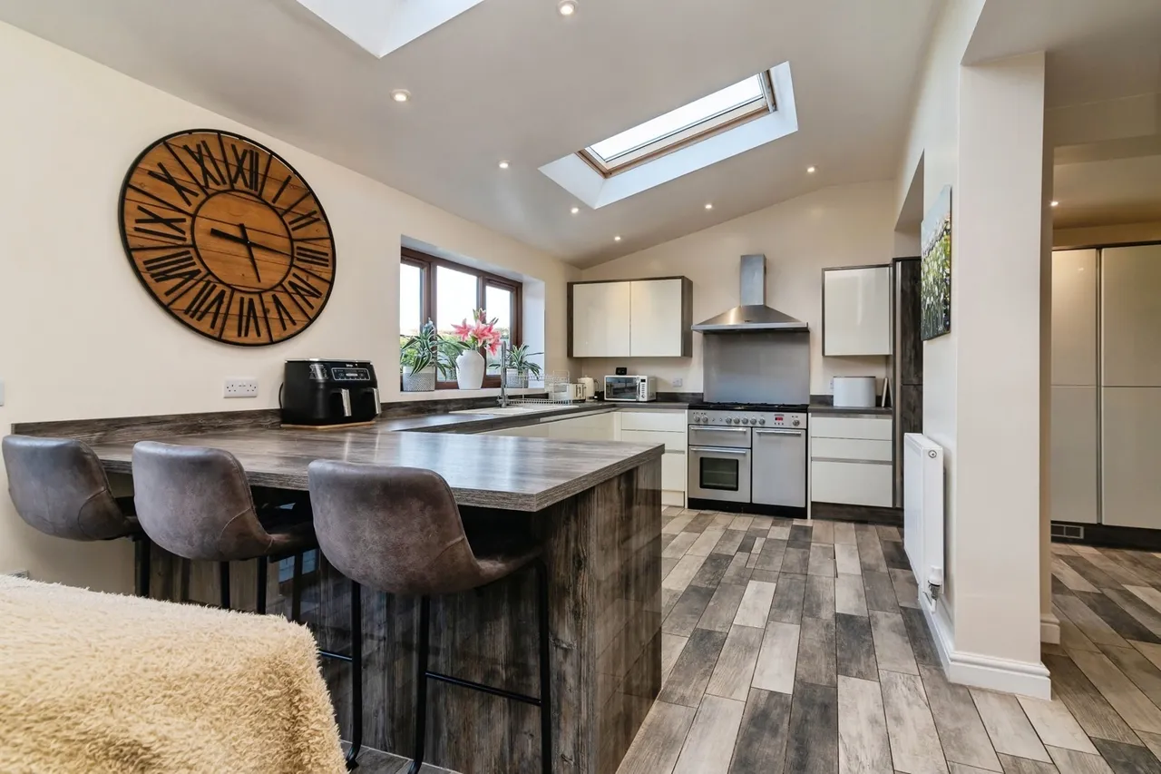 Cliff Road, Carlton, Nottingham, Nottinghamshire, NG4, photo 6