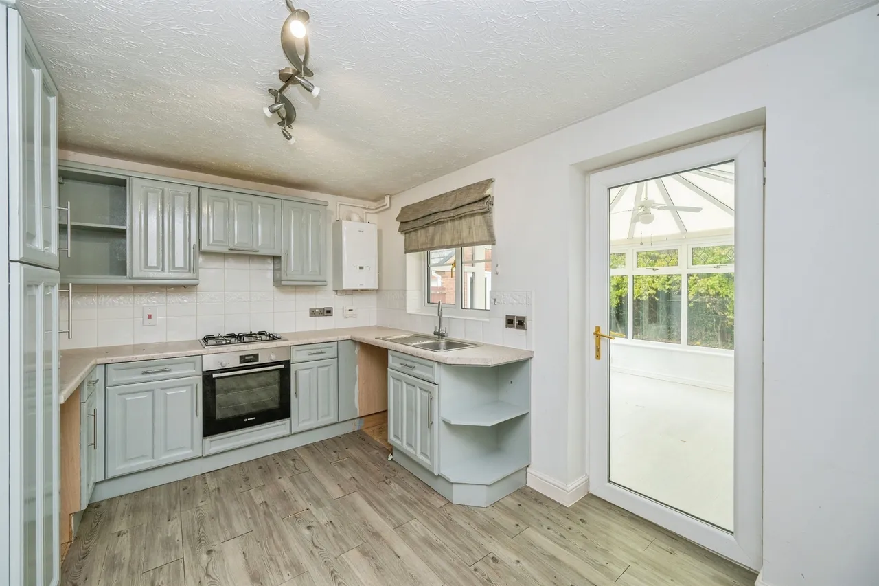Falaise Way, Hilton, DE65, photo 4
