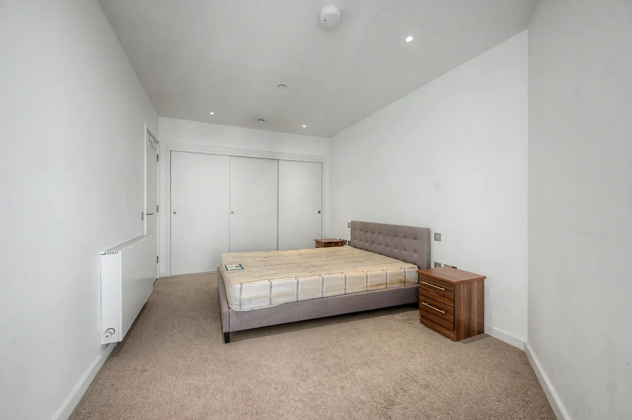 Apartment 3102, The Strata, 8 Walworth Road, London, photo 4