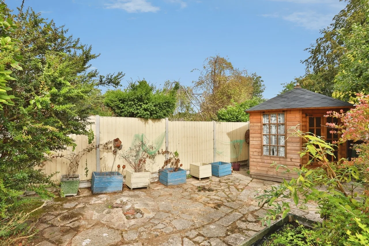 Burnham Drive, Queens Park, BH8, photo 19