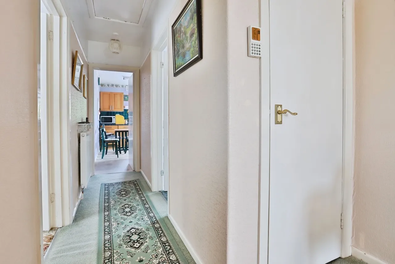 Burnham Drive, Queens Park, BH8, photo 10
