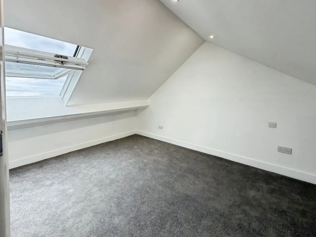 Glanmor Crescent, Uplands, SA2, photo 36