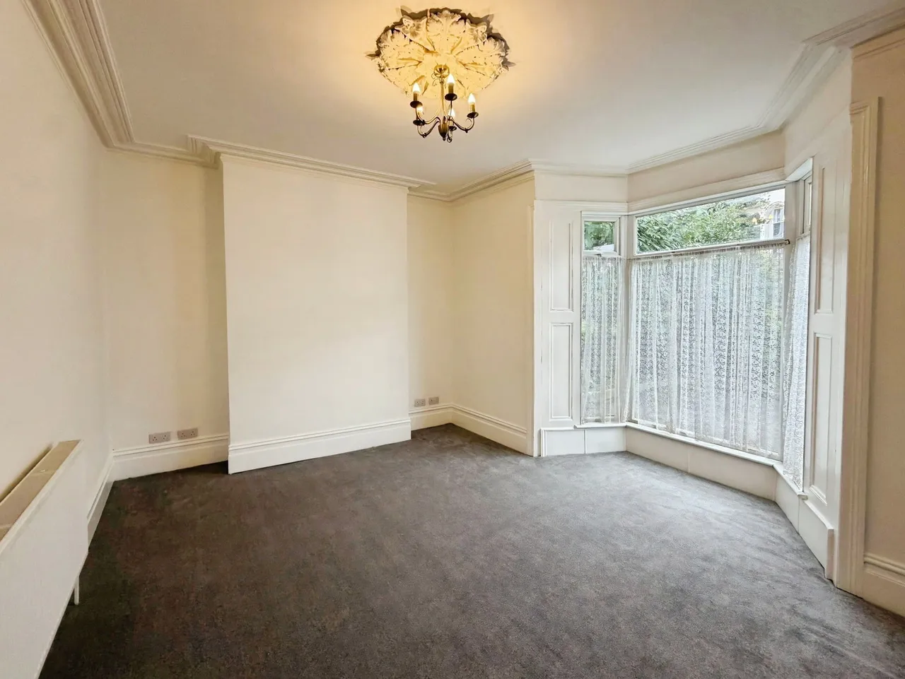 Glanmor Crescent, Uplands, SA2, photo 4
