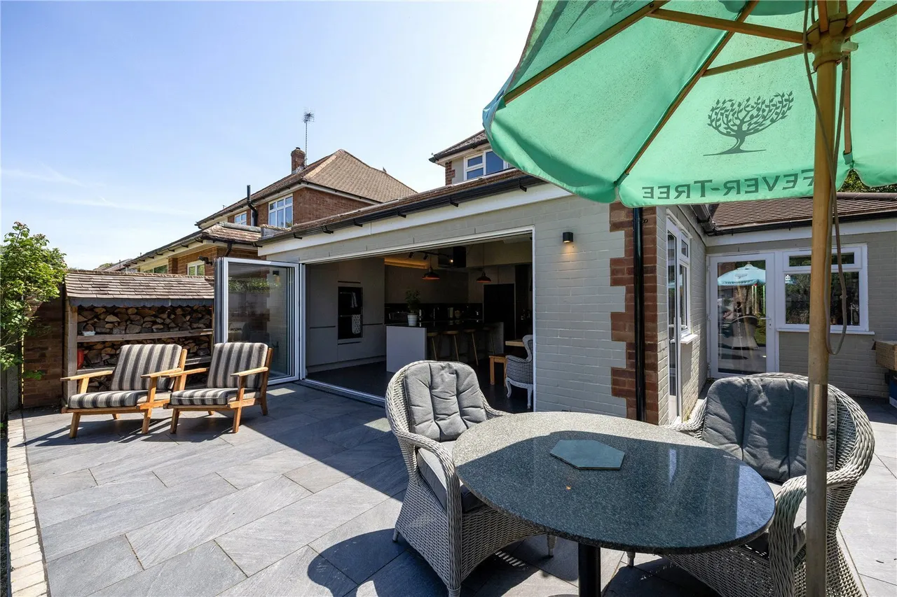 Queens Way, Feltham, TW13, photo 15