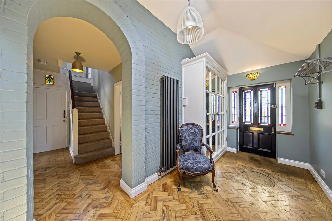 Queens Way, Feltham, TW13, photo 26
