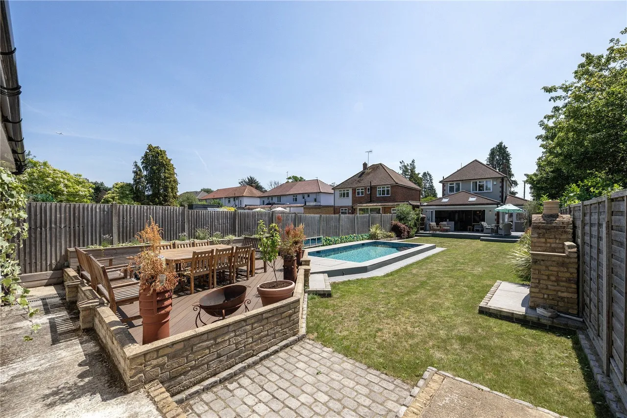 3 bed house for sale, Queens Way, Feltham, TW13
