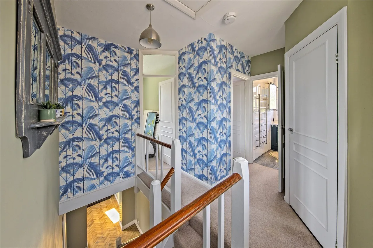 Queens Way, Feltham, TW13, photo 31