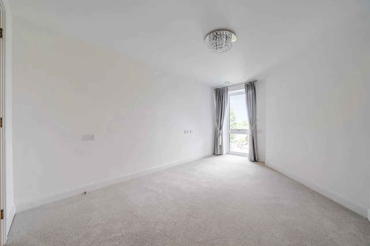 Pegs Lane, Hertford, SG13, photo 9