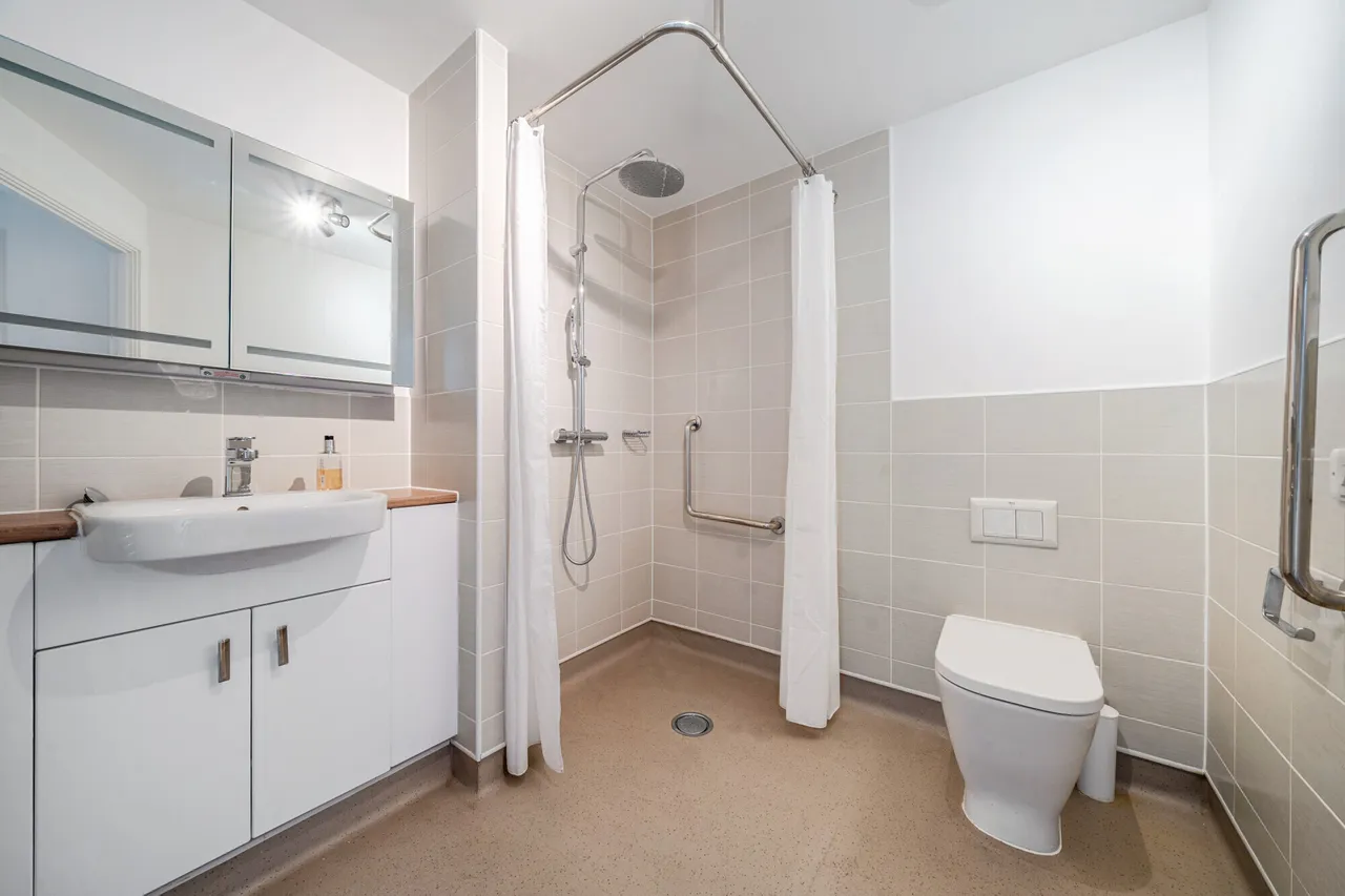 Pegs Lane, Hertford, SG13, photo 12
