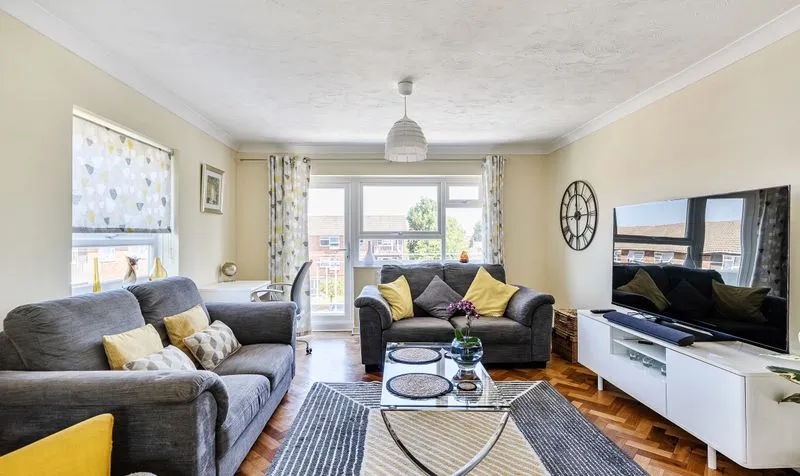Rosebank, Epsom, KT18, photo 6