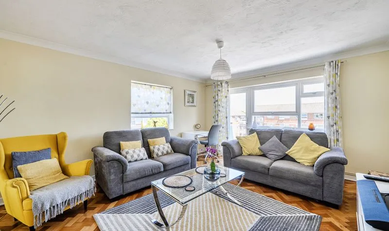 Rosebank, Epsom, KT18, photo 5