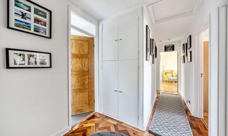 Rosebank, Epsom, KT18, photo 10