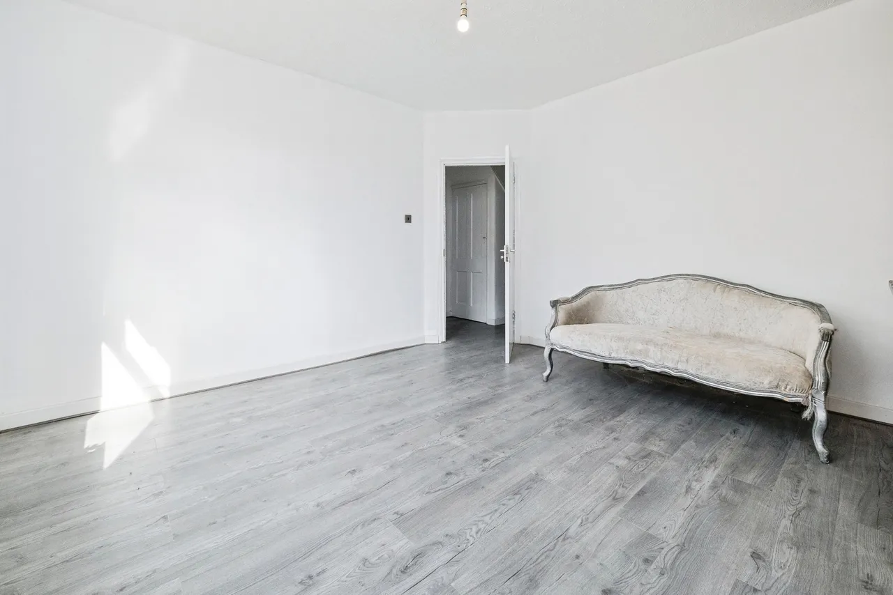 Hatfield Road, Dagenham, RM9, photo 10