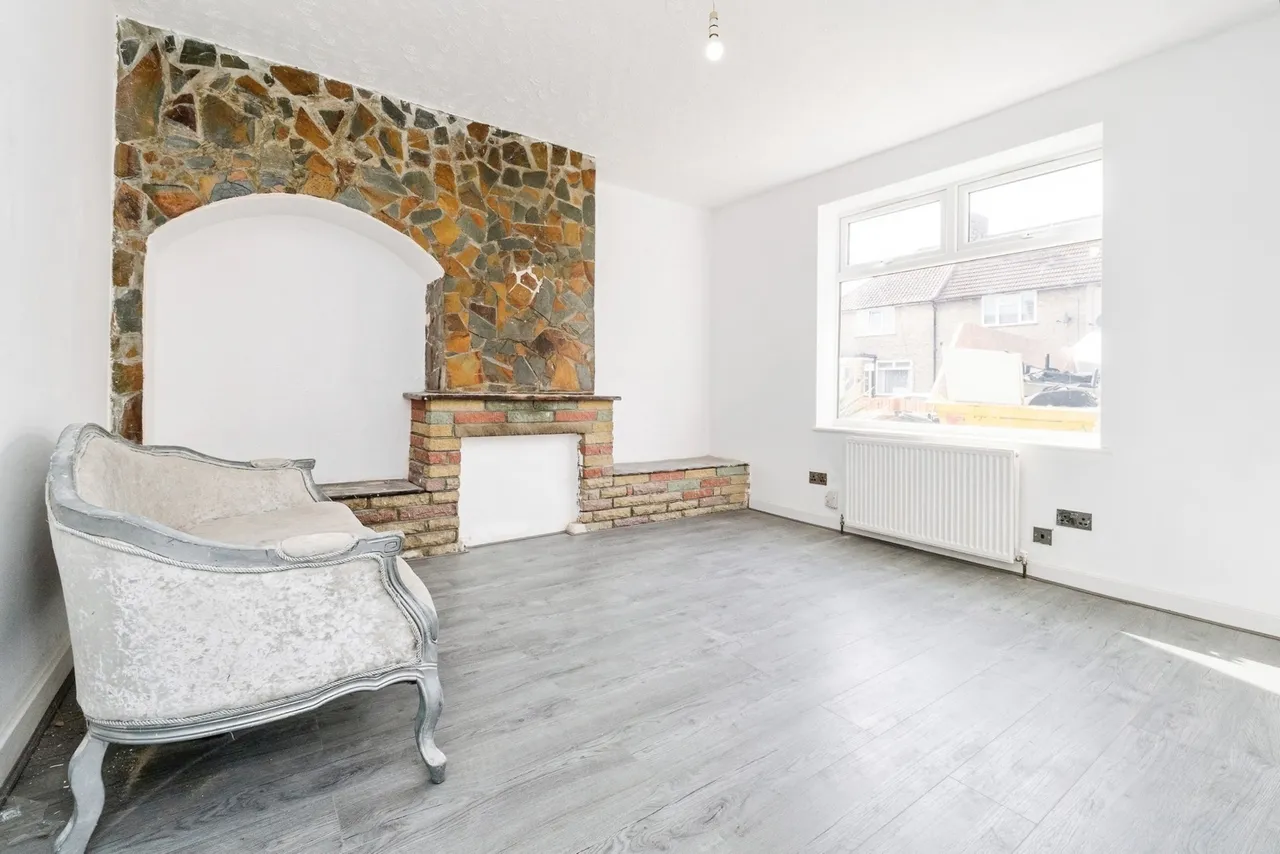 Hatfield Road, Dagenham, RM9, photo 2