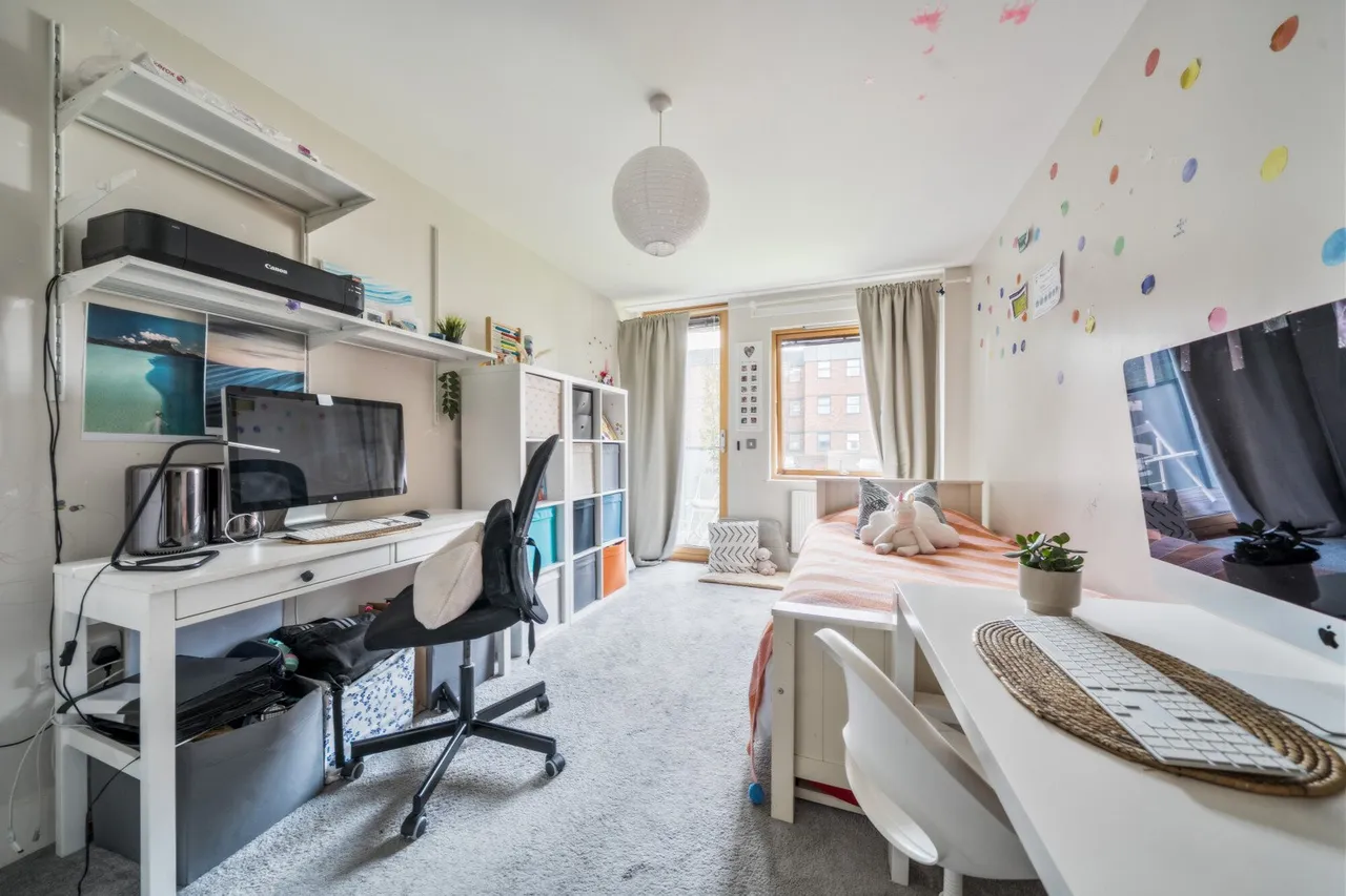 Homesdale Road, BR2, photo 13