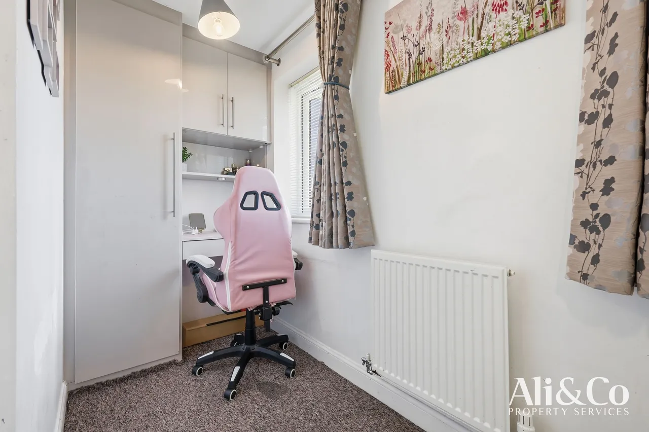 Foxton Road, Grays, Essex, RM20 4XX, photo 11
