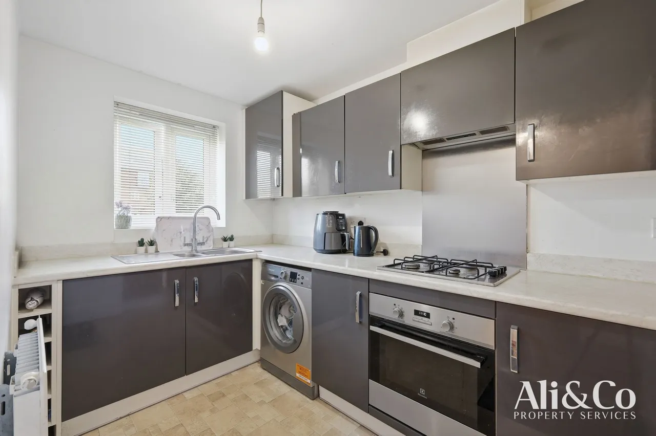 Foxton Road, Grays, Essex, RM20 4XX, photo 4