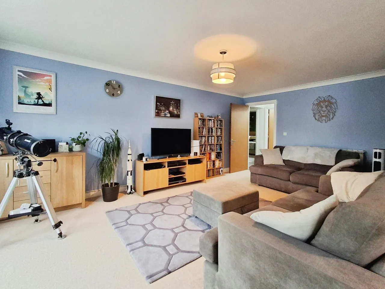 Falcon Way, Falcon Court, PE10, photo 2
