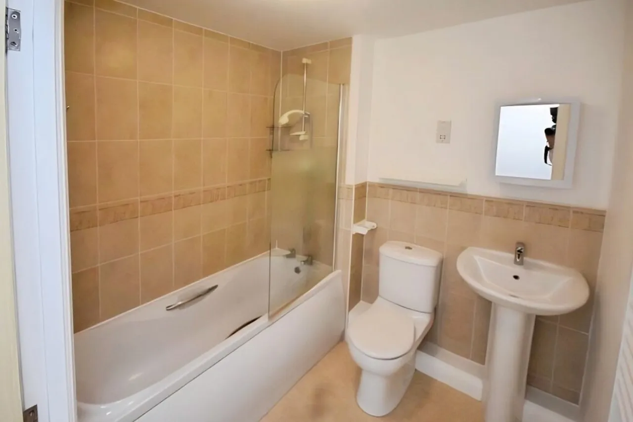 Medley Court, photo 5