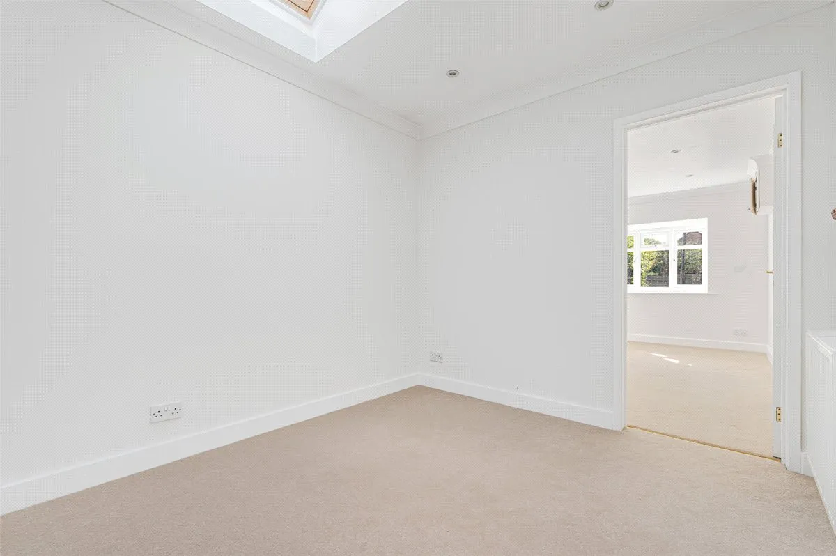 London Road, Wendover, HP22, photo 9