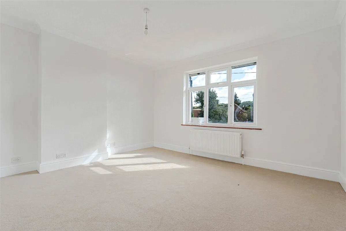 London Road, Wendover, HP22, photo 5