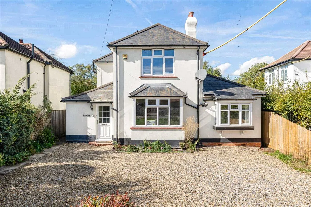3 bed house to rent, London Road, Wendover, HP22