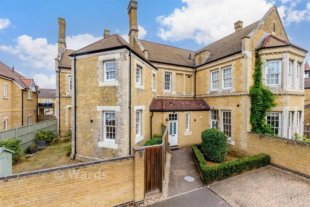 2 bed house for sale, Chapel Drive, Dartford, DA2