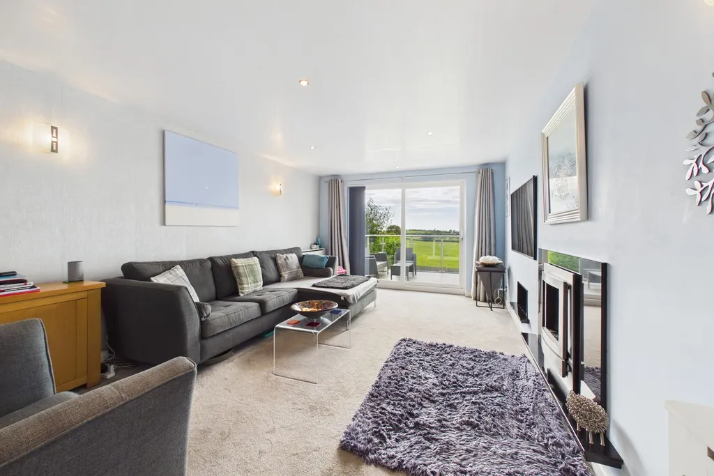 Windermere Road, Bolton Le Sands, LA5, photo 2