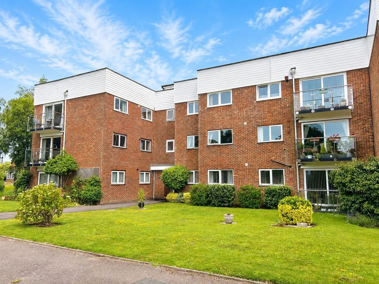 2 bed flat for sale — Heighton Close, Bexhill-On-Sea