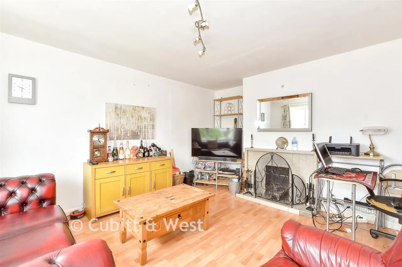 Milton Road, Waterlooville, PO7, photo 4