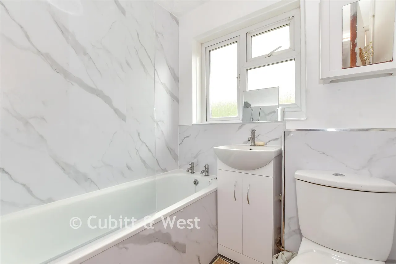 Milton Road, Waterlooville, PO7, photo 13