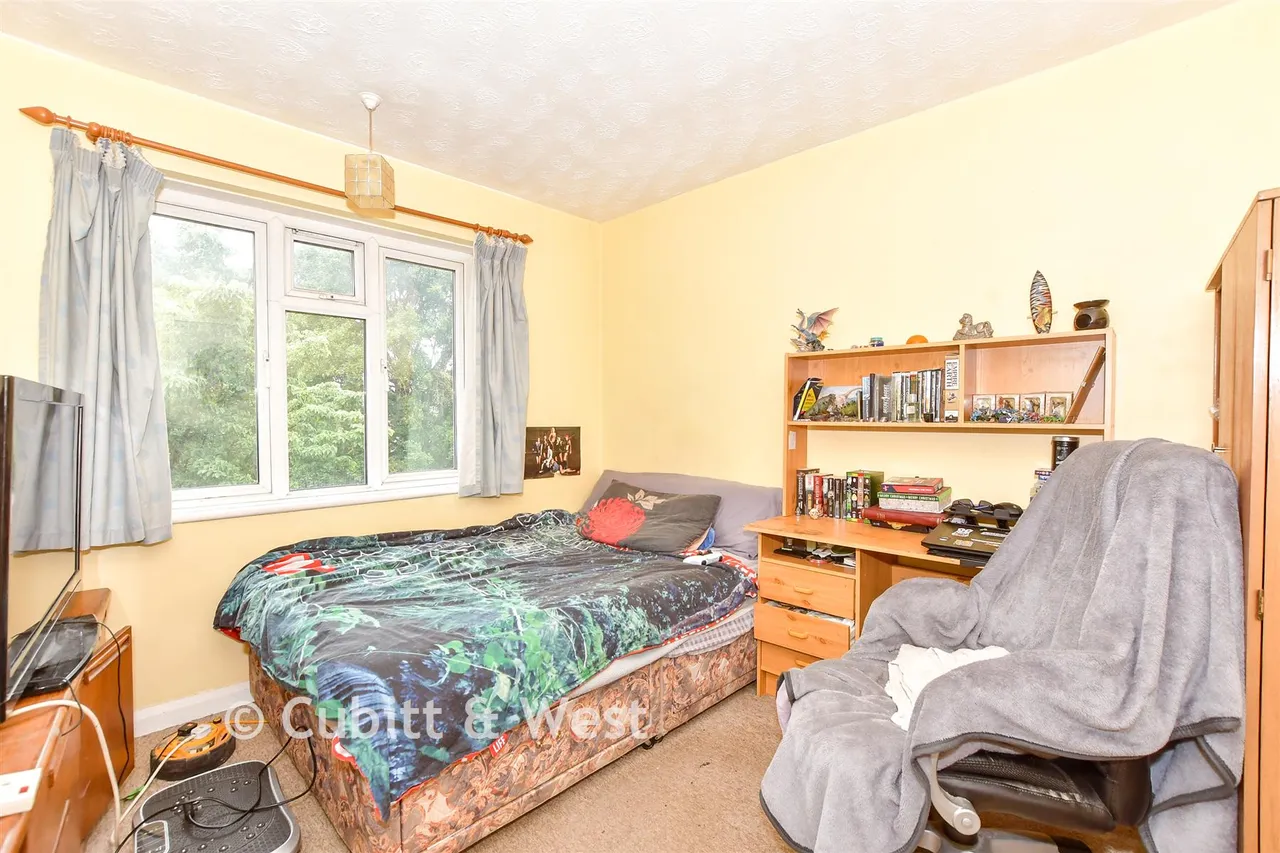 Milton Road, Waterlooville, PO7, photo 10