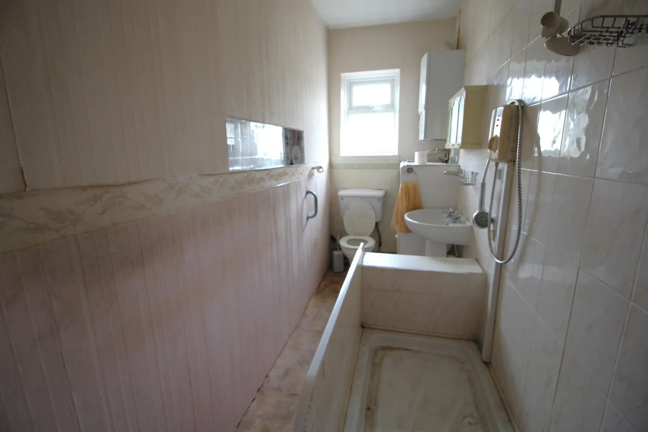 Baron Street, Bury, BL9, photo 7