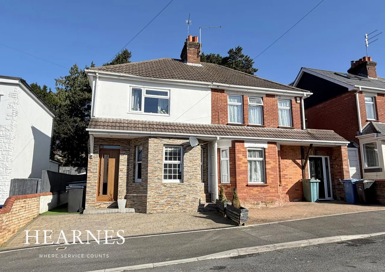 3 bed house for sale, Palmerston Road, BH14