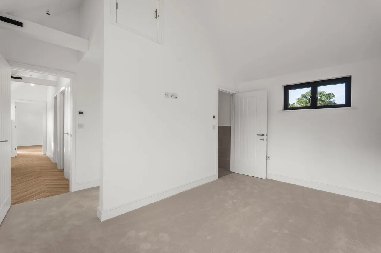Dunmow Road, Hatfield Heath, CM22, photo 12