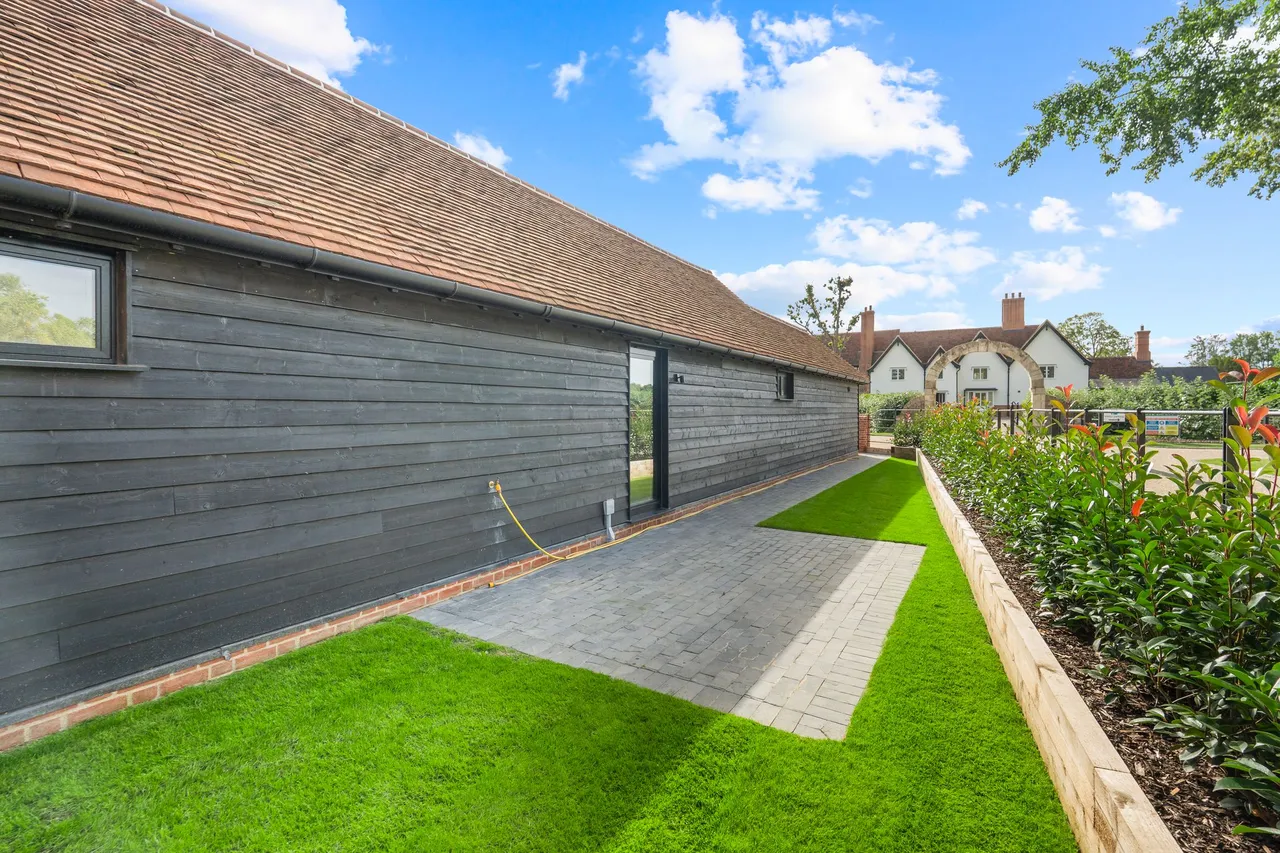 Dunmow Road, Hatfield Heath, CM22, photo 4