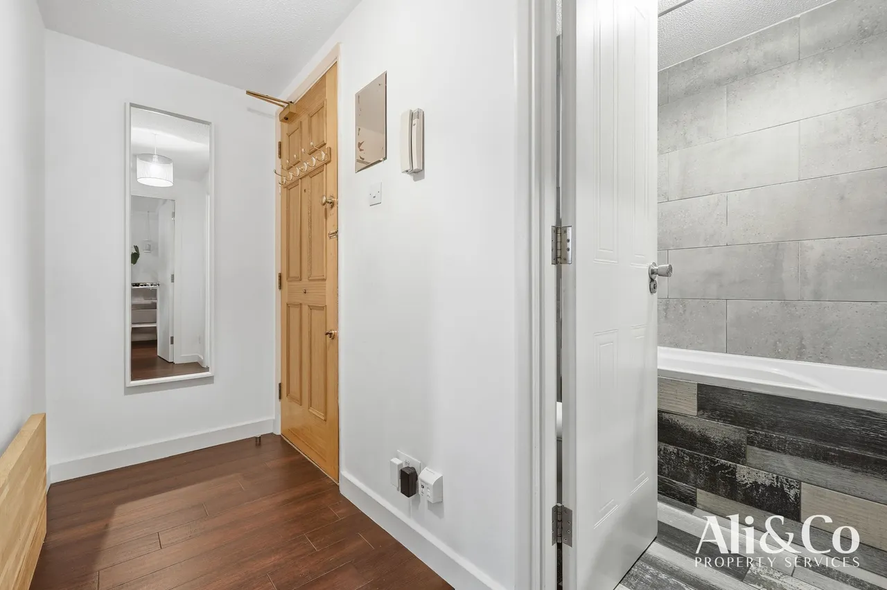 Timber Court, Grays, Essex, RM17 6PW, photo 7