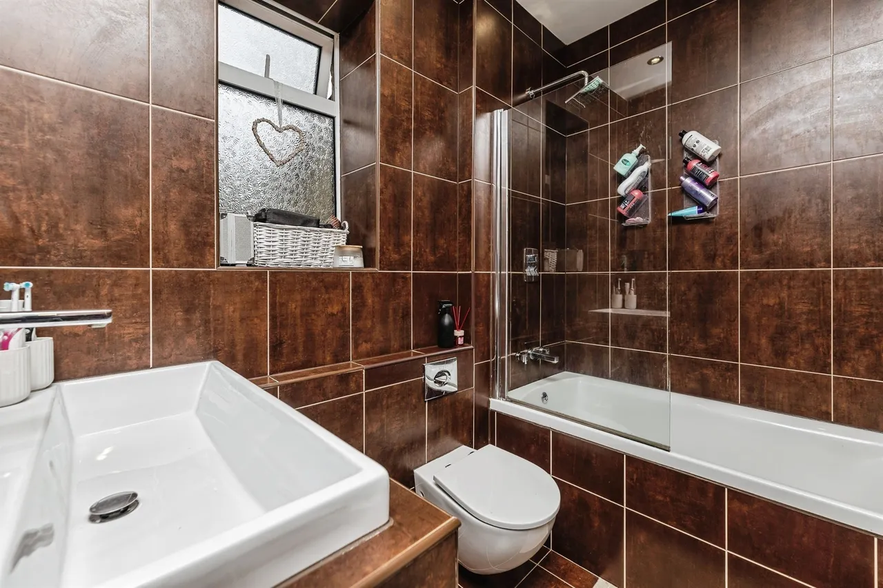 Batley Road, Tingley, WF3, photo 18
