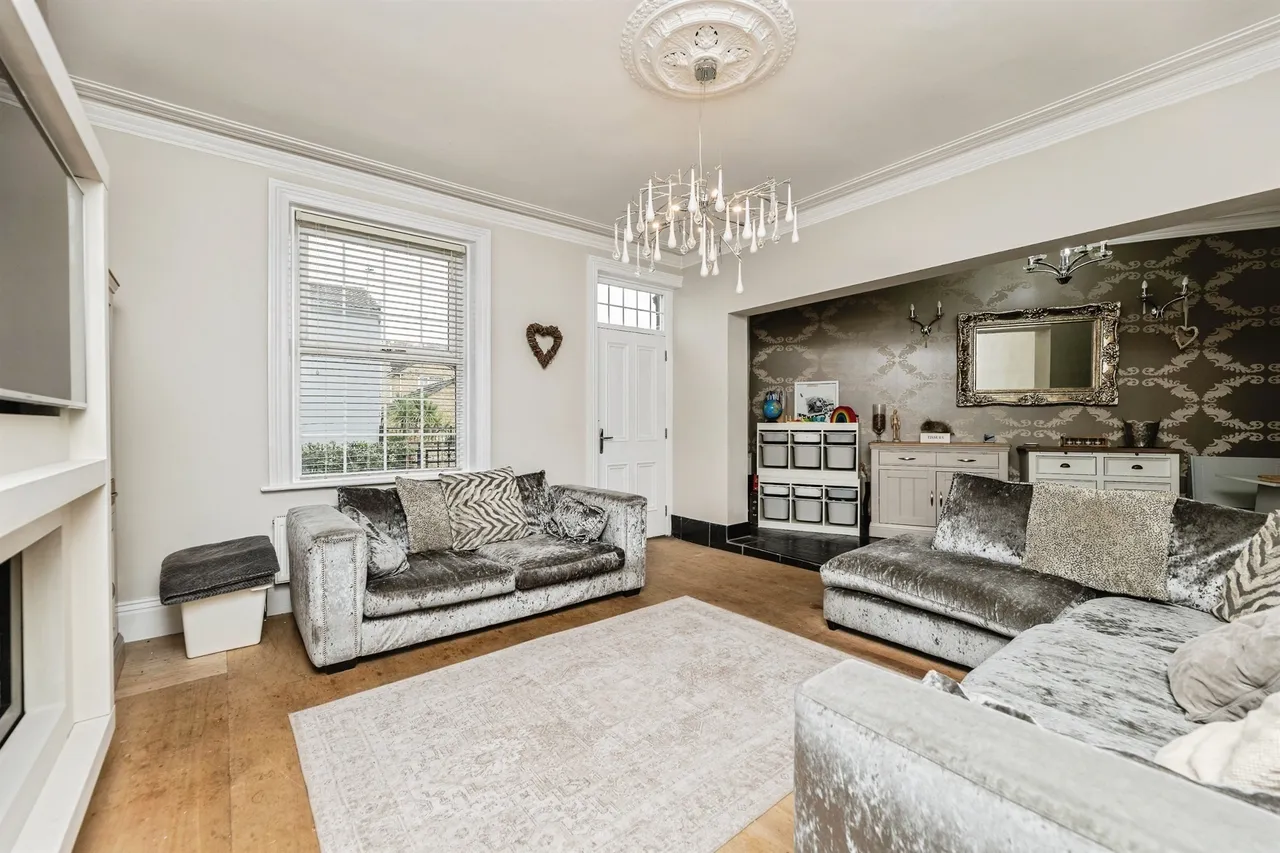Batley Road, Tingley, WF3, photo 4