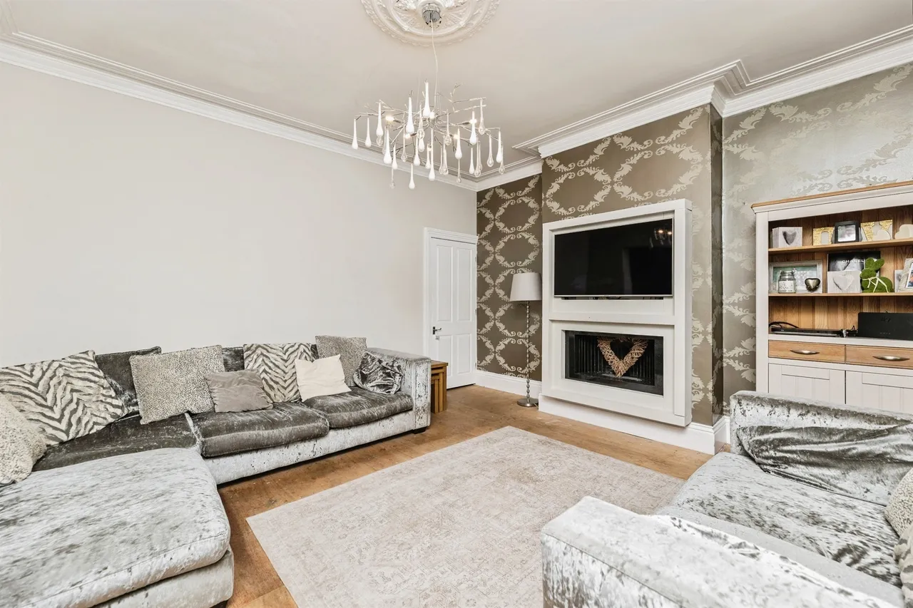 Batley Road, Tingley, WF3, photo 7